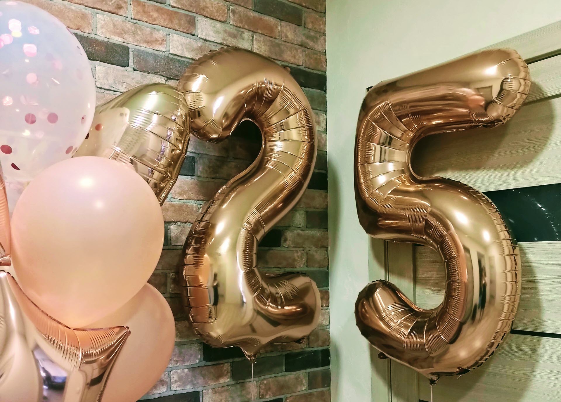 25 años